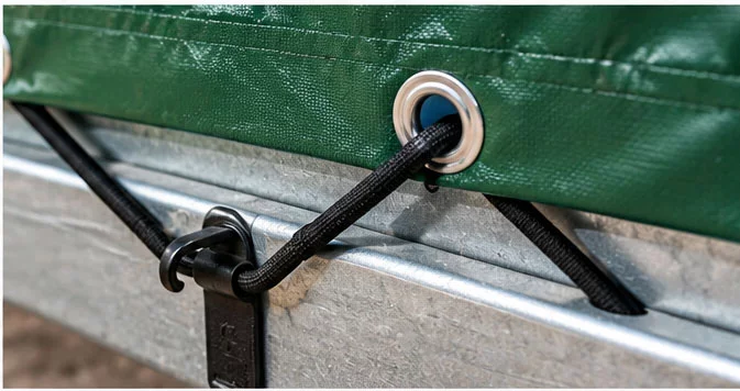 detailaufnahme planenhaken