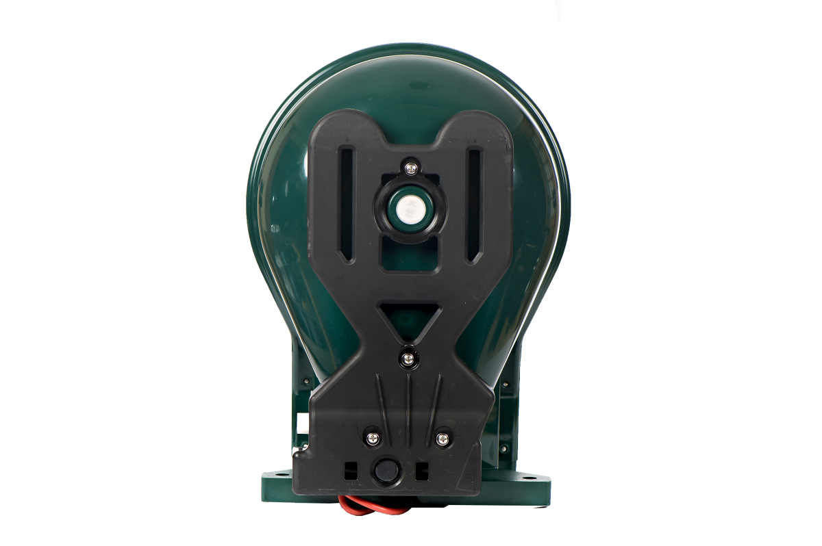 Ansicht: Tränke von unten mit Abdeckung