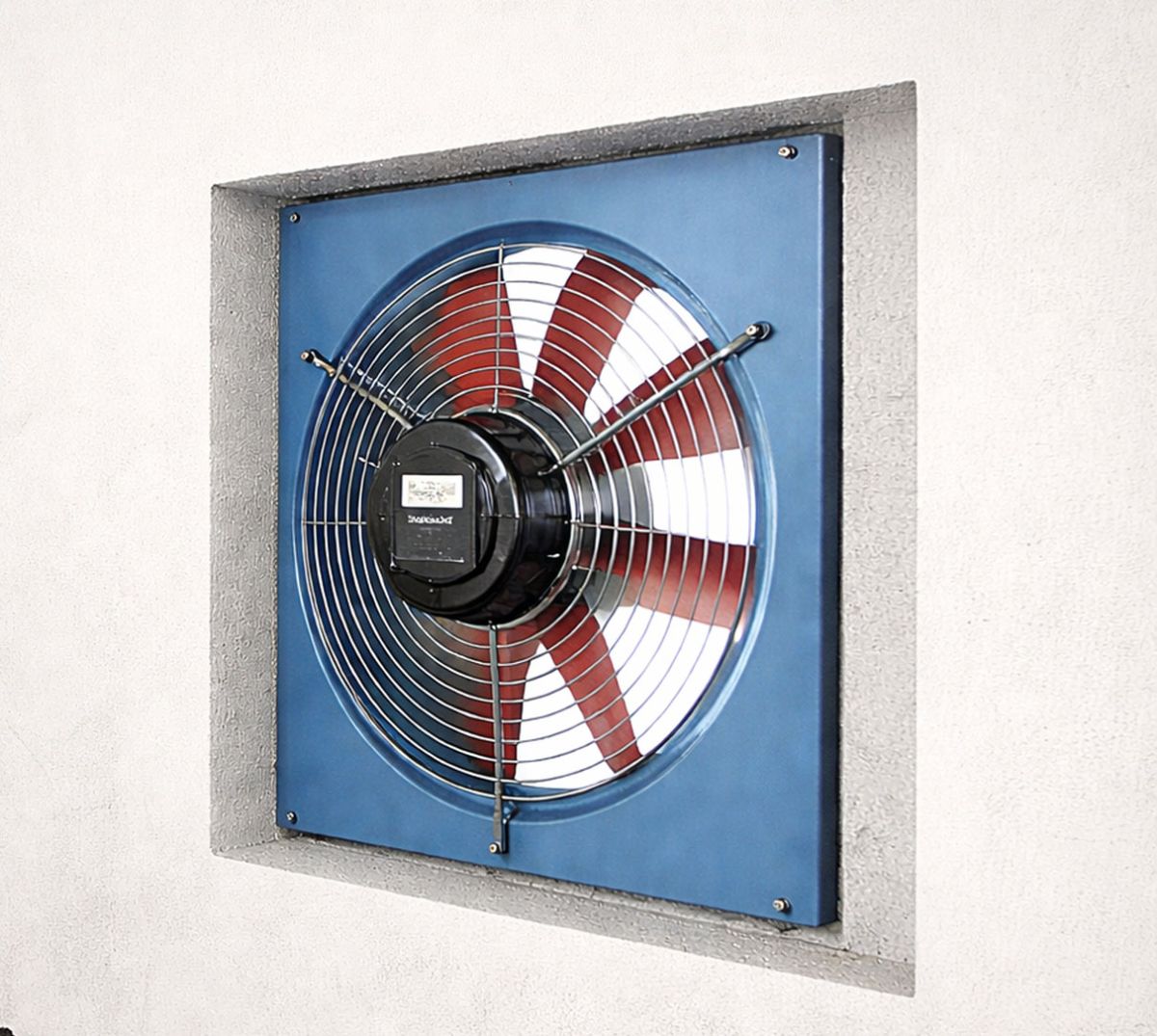 Anwendungsbeispiel | Schutzgitter auf Stallventilator 8810