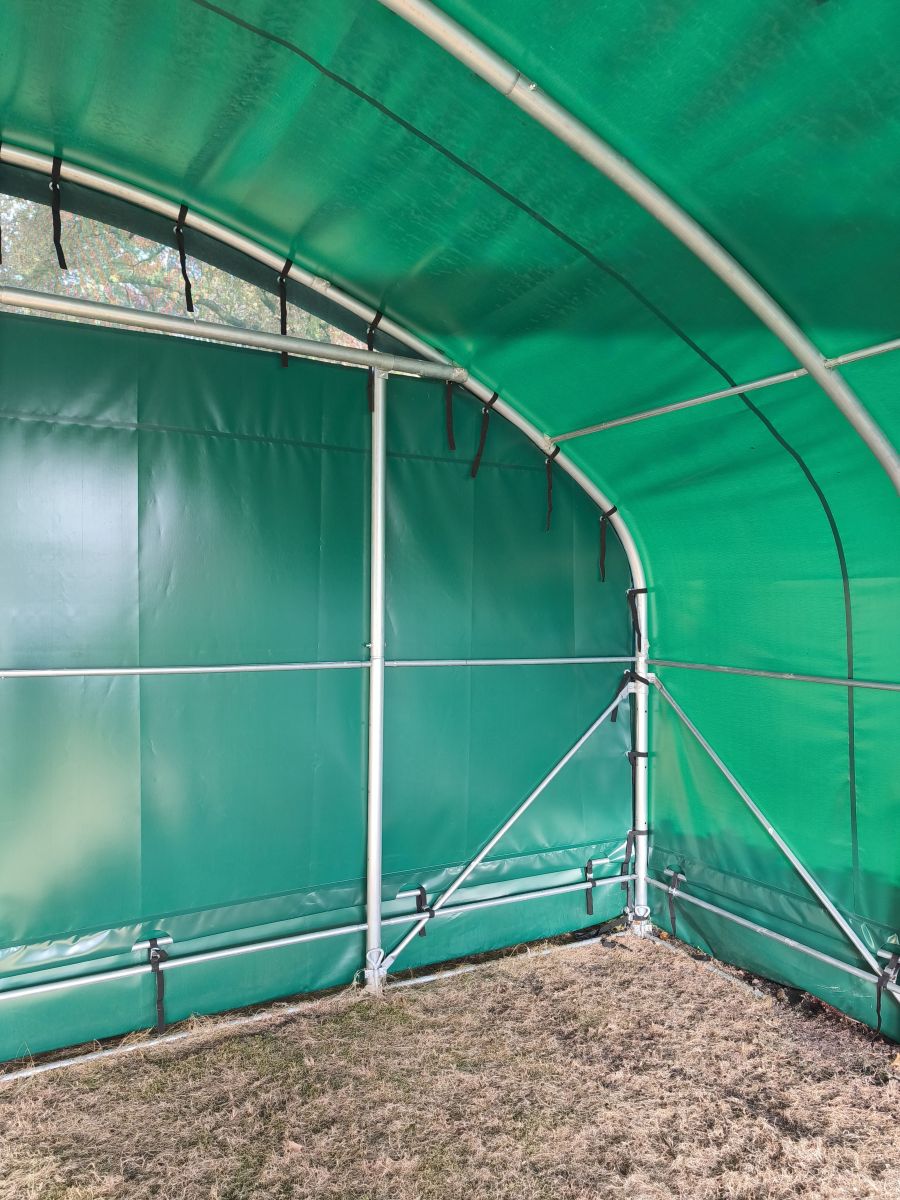 Standardausführung mit Giebelplane hinten