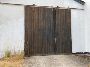 schiebetorrolle-mit-buegel.jpg