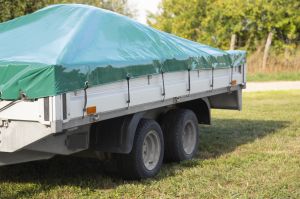 poly-tarp-pvc-abdeckplane-650g.jpg