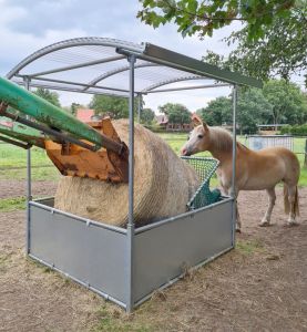 heu-raufe-mit-aushaengbarem-seitenteil-3.jpg