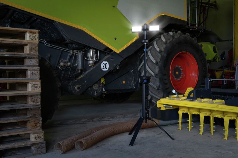 Hybrid-Arbeitsstrahler Tripod